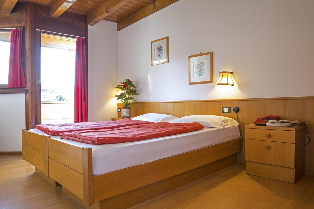 Hotel San Valier カヴァレーゼ 部屋 写真